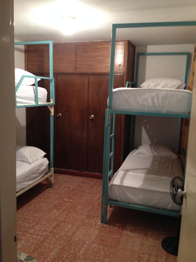 The Kings And Queens Hostel Medellín Buitenkant foto
