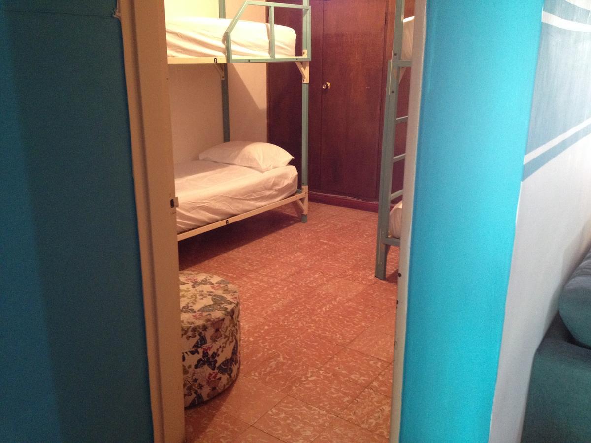 The Kings And Queens Hostel Medellín Buitenkant foto